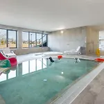 Sagaris Z Basenem, Sun & Snow Apartman