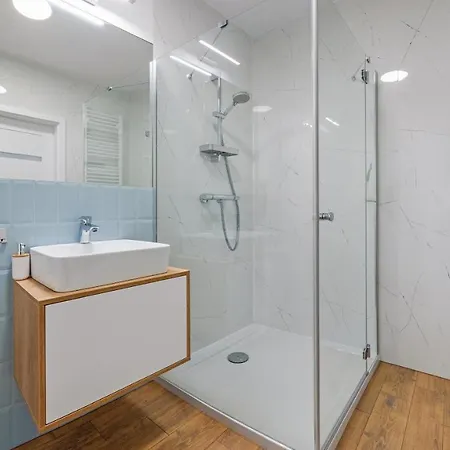 Apartamenty Sun & Snow W Obiekcie Sagaris Z Basenem * Dziwnow