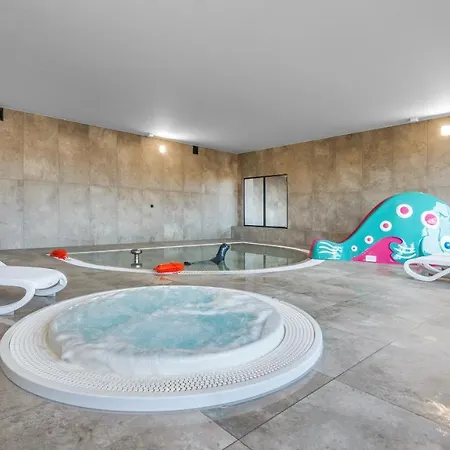 Daire Sagaris Z Basenem, Sun & Snow *