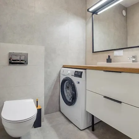 Daire Sagaris Z Basenem, Sun & Snow *