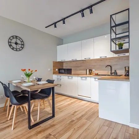 Sun & Snow Sagaris Z Basenem Apartamento *