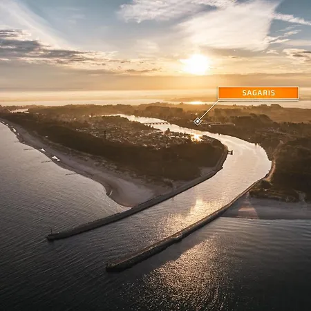 Sagaris Z Basenem, Sun & Snow