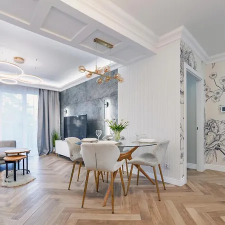 Apartamenty Sun & Snow W Obiekcie Sagaris Z Basenem Apartment *