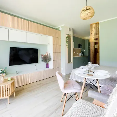Apartamenty Sun & Snow W Obiekcie Sagaris Z Basenem * Dziwnow