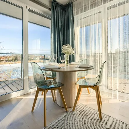 Sagaris Z Basenem, Sun & Snow