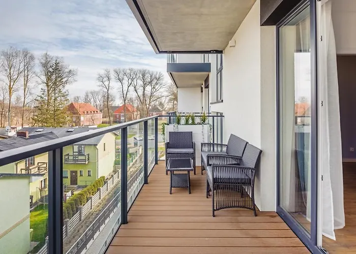 Sagaris Z Basenem, Sun & Snow *