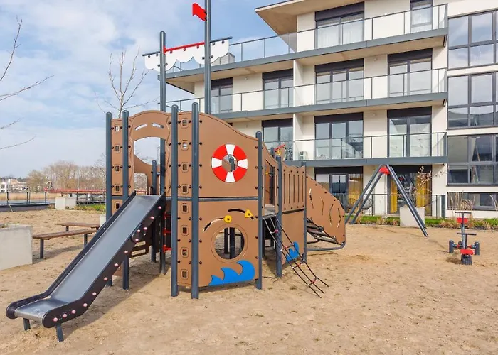 Sagaris Z Basenem, Sun & Snow