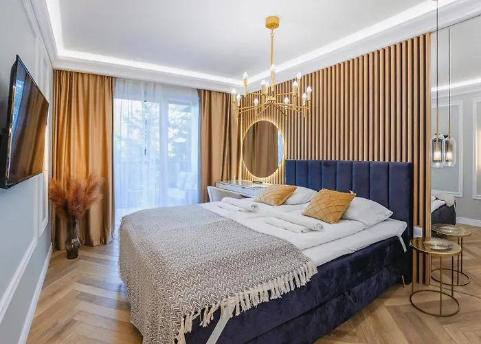 Sagaris Z Basenem, Sun & Snow