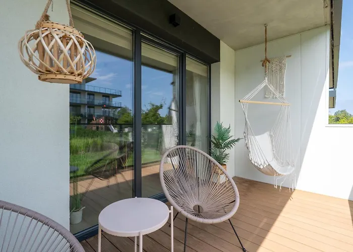 Sagaris Z Basenem, Sun & Snow *