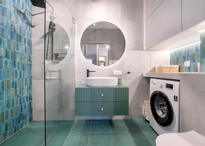 Sagaris Z Basenem, Sun & Snow *